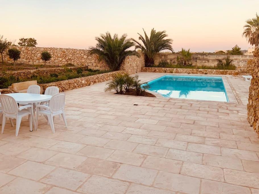 Farmhouse Villa With Large Pool And Garden In Gozo Għarb Exteriér fotografie
