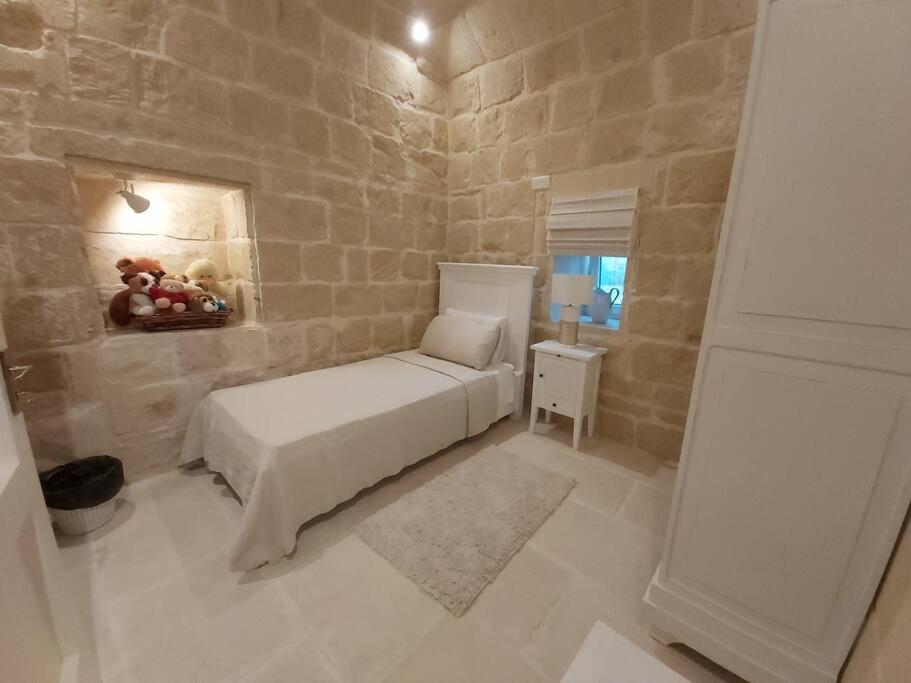 Farmhouse Villa With Large Pool And Garden In Gozo Għarb Exteriér fotografie