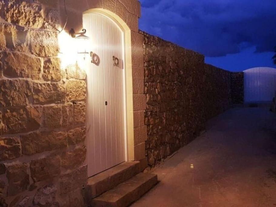 Farmhouse Villa With Large Pool And Garden In Gozo Għarb Exteriér fotografie