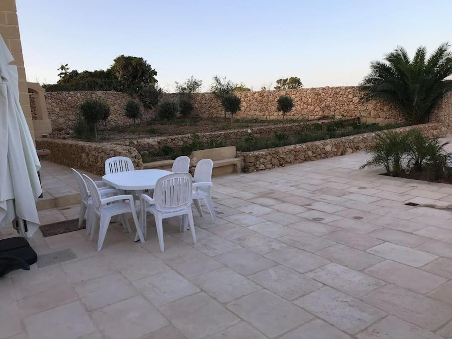 Farmhouse Villa With Large Pool And Garden In Gozo Għarb Exteriér fotografie